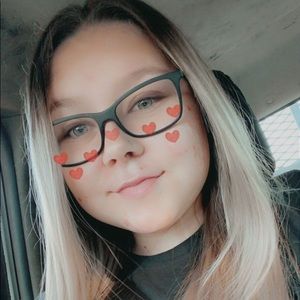 Meet your Posher, Lana